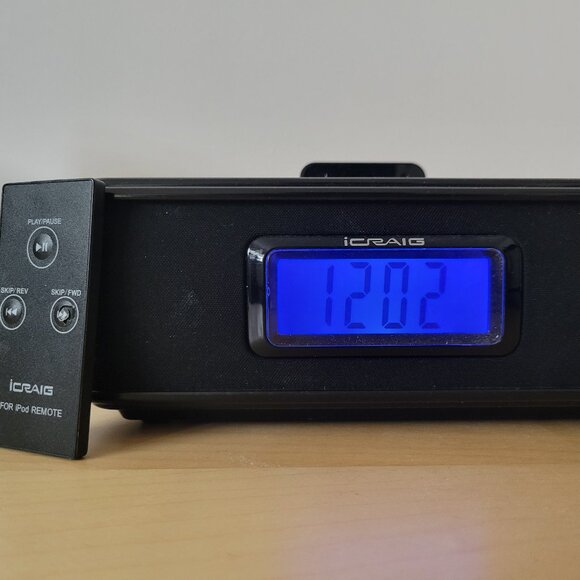iCraig iPod Dock Alarm Clock w/ Remote - Picture 1 of 8